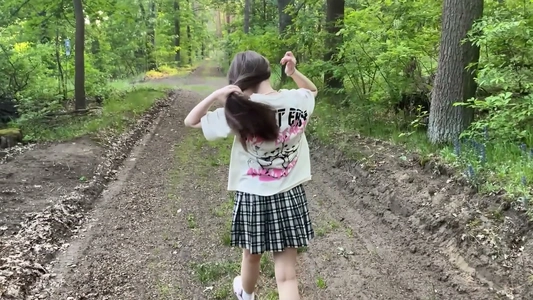 Мы пошли гулять и я сделал то, что хотела особенно